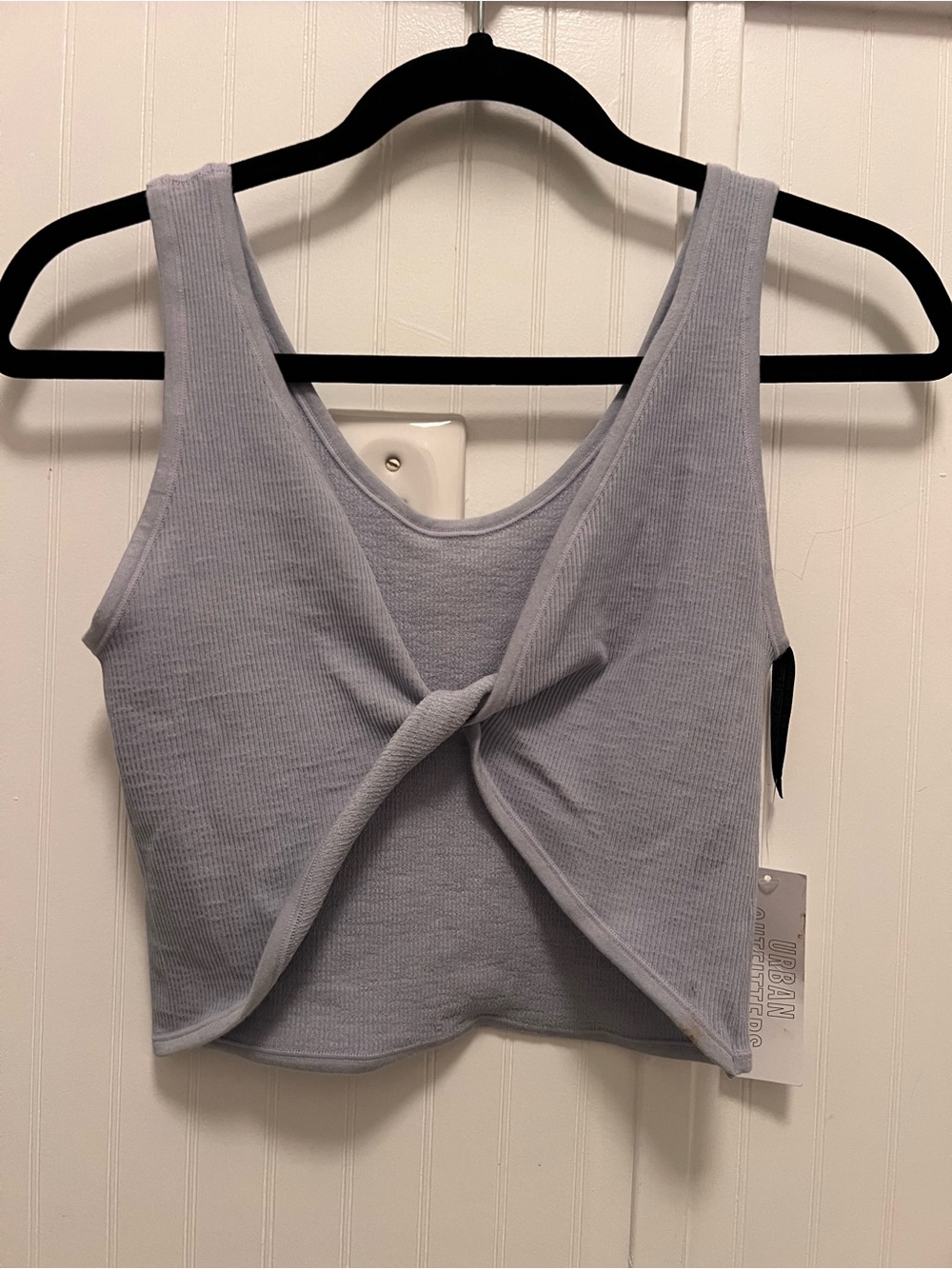URBAN OUTFITTERS Cropped Tank Tops twist open back size XL